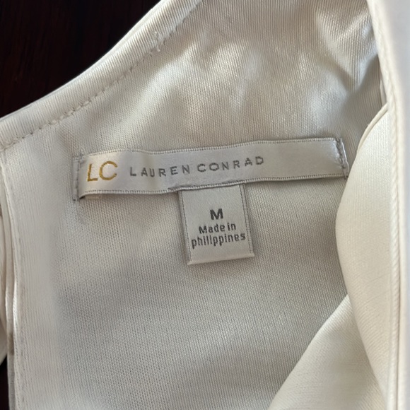 Lauren Conrad blouse - Picture 2 of 5